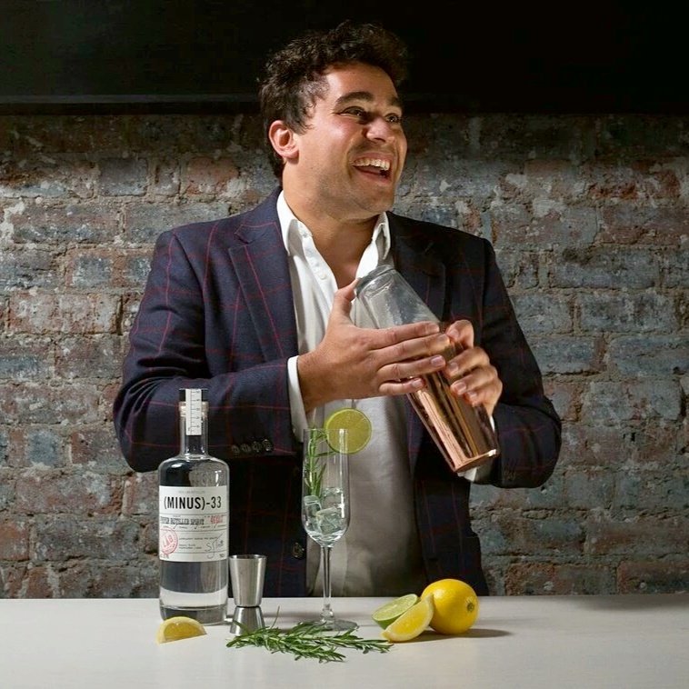 TheGinWhore's tweet image. Today it's @Sam_Trett from @LoCa_Bev Minus 33 talking all things #Gin theginwhore.com/blog/gintervie…