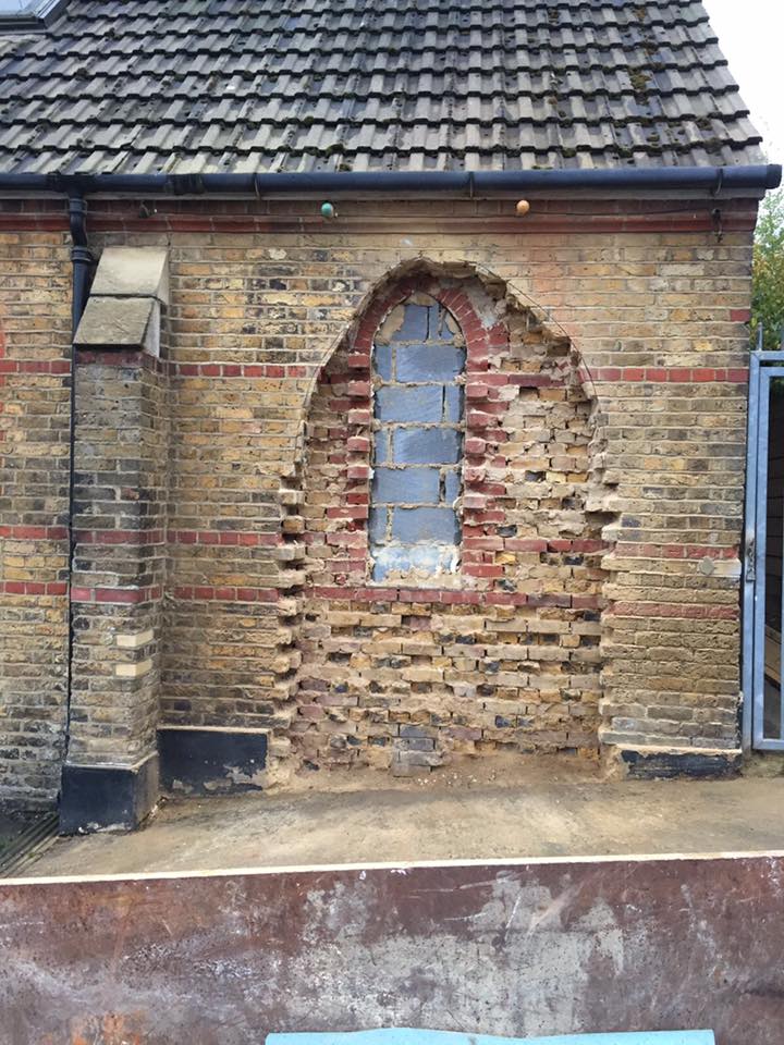 MallingMasonry's tweet photo. Recent project to create entrance with bespoke bricks. https://t.co/idbPW0U7Vj https://t.co/VUEk7UuCO1