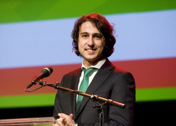 Matthijs85's tweet image. Liesbeth van Tongeren kreeg 3x zoveel voorkeursstemmen als Jesse Klaver trouw.nl/tr/nl/39681/nb…
Maar wat vindt GroenLinks belangrijker? :-/