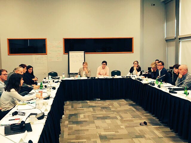 melaniejoly's tweet photo. Bonne rencontre avec le groupe de conseillers experts #verslenumerique pour discuter des idées entendues lors de consultations #polcan https://t.co/h7vJaX3U8f