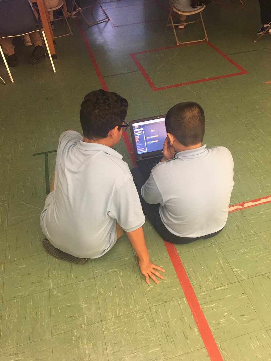 PhiferMiddle's tweet image. Computer Scientist at Work! #writingcode