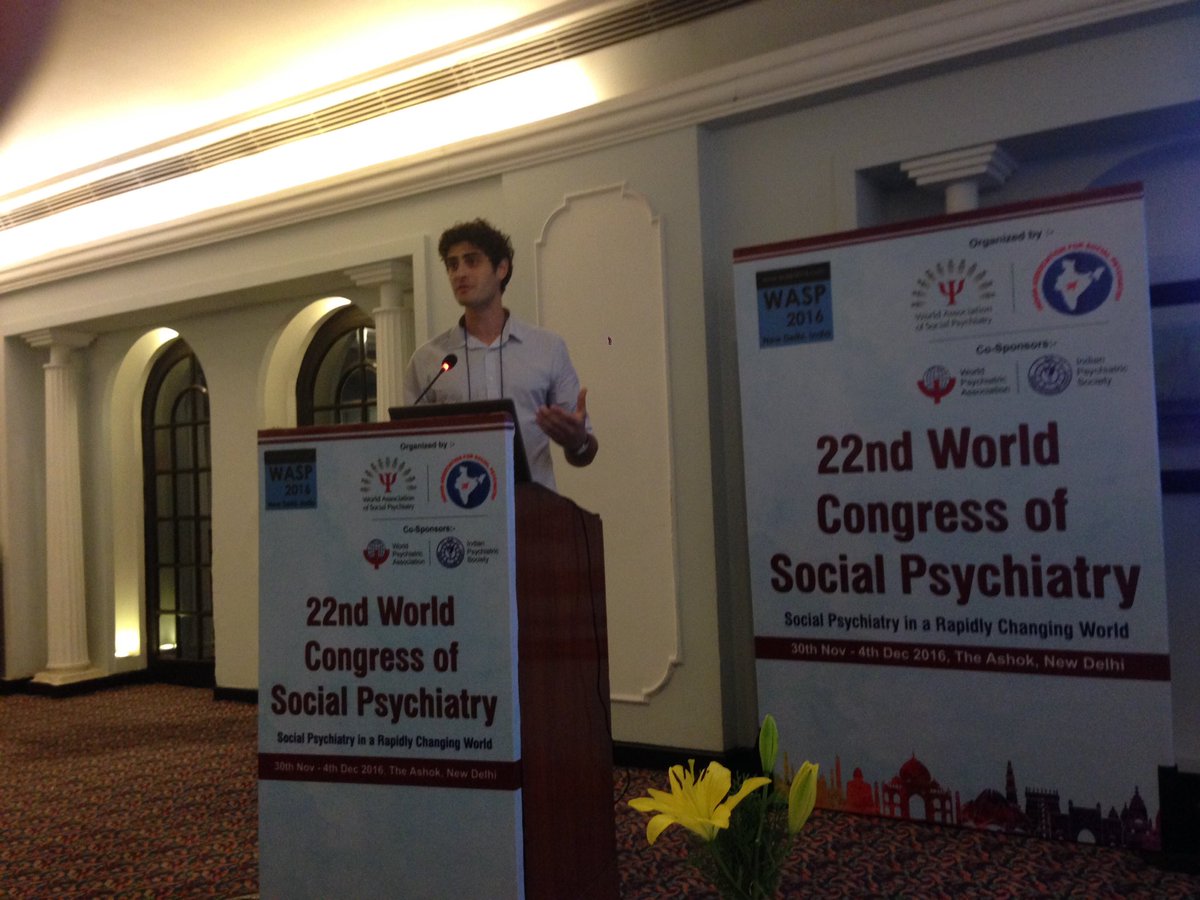 PhilWardAu's tweet photo. Telling the story of changing MH staff culture at #WASP2016 in New Delhi - great talk @simon_rosenbaum! @iphYs_YMH @SEastSydHealth https://t.co/qQScEFWAIj