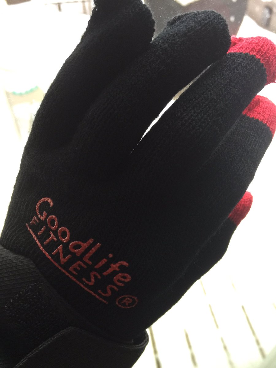 RemaxShilo's tweet photo. Thank you Good Life Fitness #Airdrie for the gloves @GoodLifeFitness #itsofficiallywinter #shovellingsnow https://t.co/PLTJeDzjgd