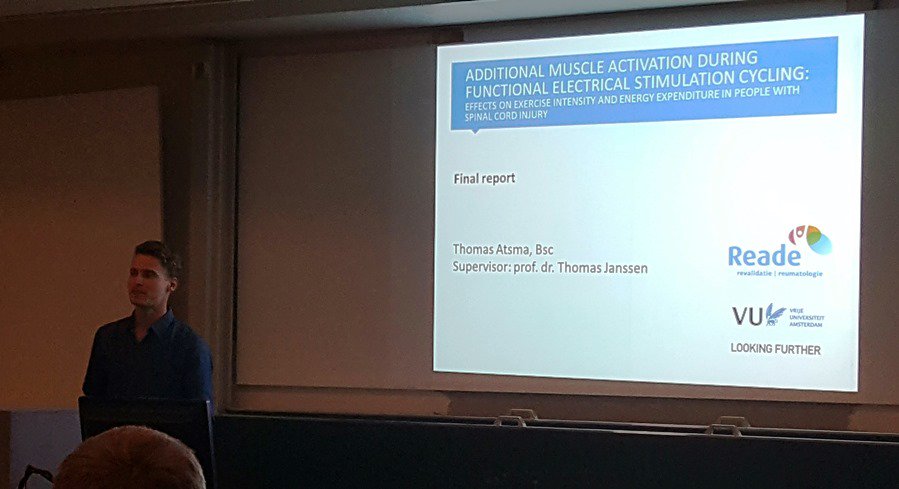 Janssen_Thomas1's tweet photo. My MSc-student Thomas Atsma presents his research on electrical stimulation cyling and energy expenditure. #spinalcordinjury. @Reade_020 https://t.co/nMnE5aqWZX