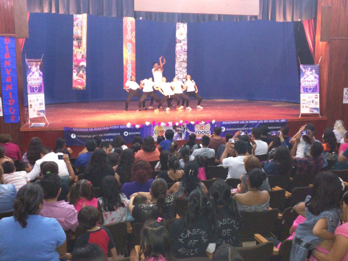 JUVIMO's tweet photo. Agradecemos al Secretario de la Juventud del Estado de Chiapas Lic. @JoseLuisOrantes por transformar contextos a favor de las #Juventudes https://t.co/cSAdbcOwsh