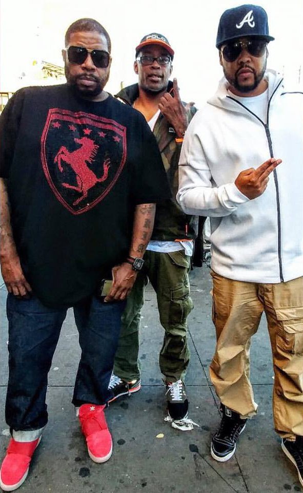 HKEGconnected's tweet photo. #HKEG: "The Devil Is Near" (snippet) - @SadatX feat. @JawzOfLife (prod. by @diamondditc) #TheSumOfAMan 12.23.16
https://t.co/vbpsht13fs https://t.co/CyW2PNCQU0