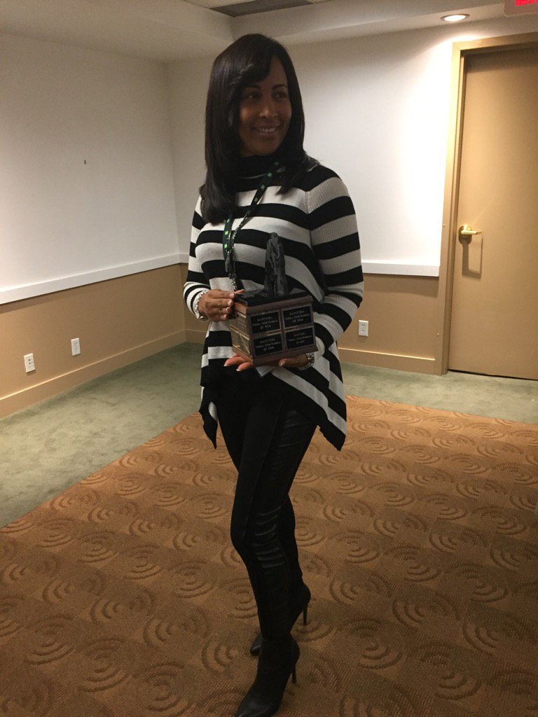 McfarlaneKent's tweet photo. Shout out to @NicholaDouse_TD and #TeamToba - Bull Trophy owners in F2016! #CleanSweep  @BrianGervais_TD @AndrewP_TD https://t.co/jQtLxDAnYE
