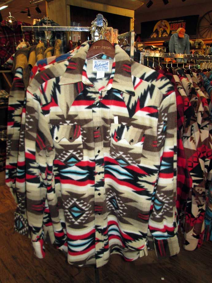 fmlights's tweet image. Owning a wearing a collection of Rockmount shirts is a worthy goal for any person to aspire towards.