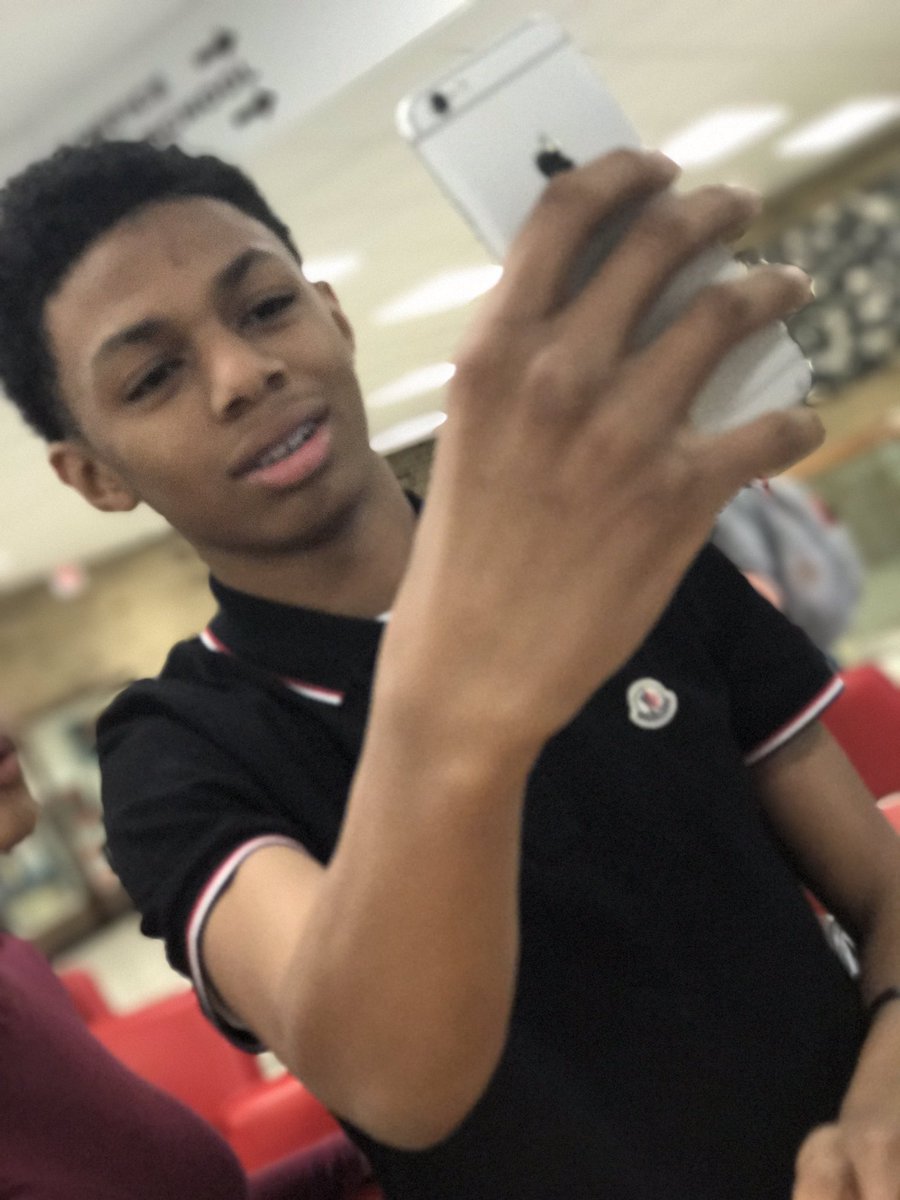 DetroitGuap_'s tweet photo. Lil bro birthday ❤️❤️ #jsha https://t.co/ORxmoWTVU2