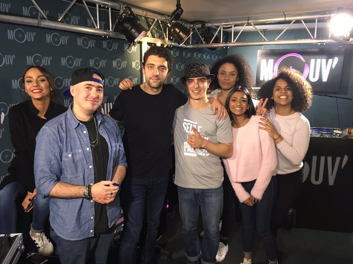 RomainMouv's tweet photo. SnapNmix 17-20h avec les gagnants qui vont voir Nekfeu ce soir grâce à @mouv !! https://t.co/5FU8wYsQcU