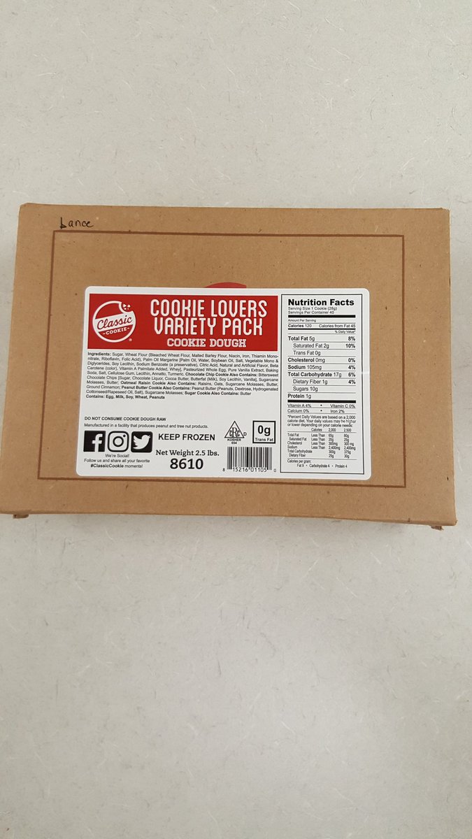 BayareaTexanfan's tweet photo. @classiccookie ☺just received the box of Classic Cookie variety that I ordered from a coworker's son. https://t.co/LpsGflotqS