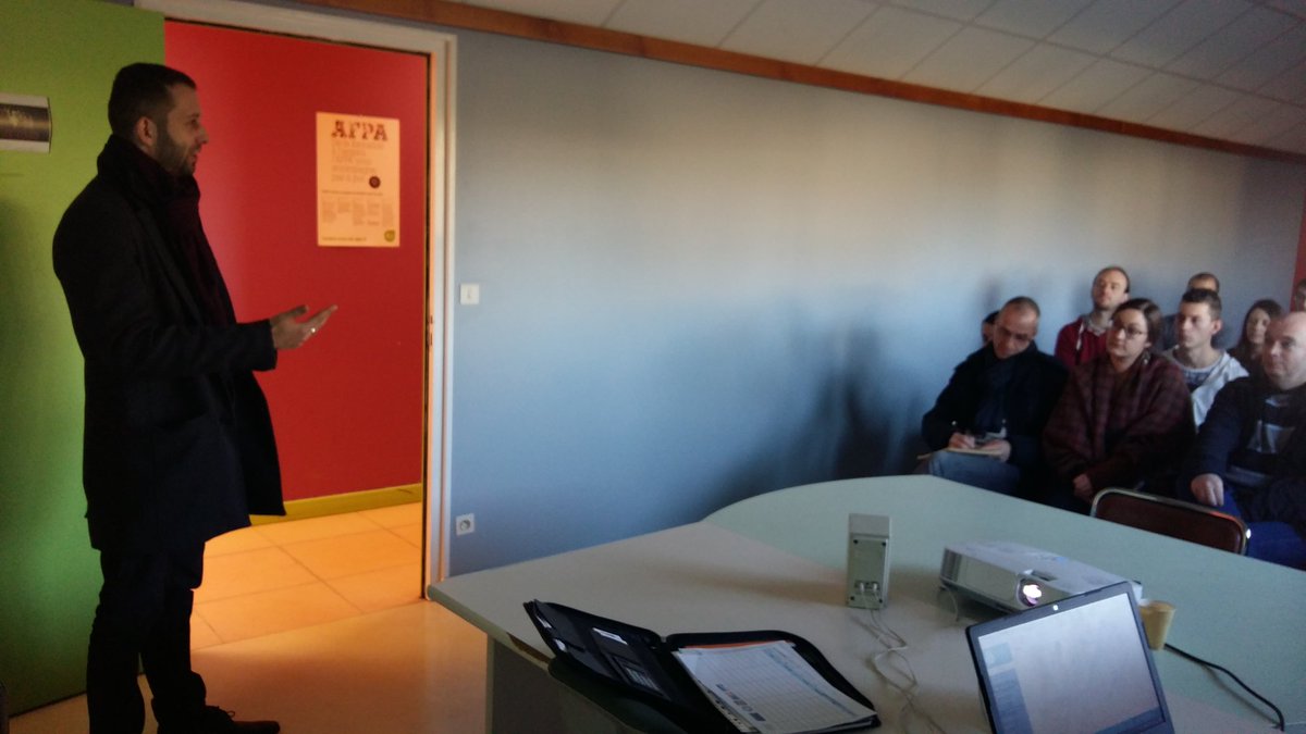 Adrien_Arnaud's tweet image. @Armor_Code merci @Lefty_sarl pour la #masterclass #4 bon repos du coup...projets à suivre !