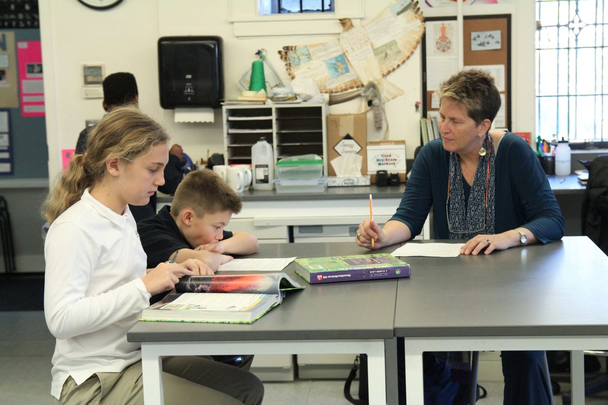 jsbresetschool's tweet photo. great day @CathedralNYC talking w parents, visiting science class! Conv w 5th grade #gendersexualitydiversity. S's eager, wise, ready. https://t.co/wSQwPsOplm