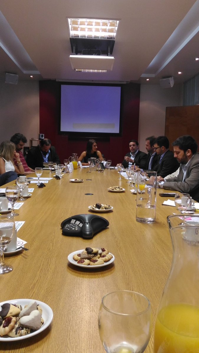 lausinasf's tweet photo. #ahora fuimos convocados como Asoc. Civil a realizar nuestro aporte a la #reformadelaconstitucionprovincial. Expone el Dr. @DaniloArmando10. https://t.co/yk7DkFEu0K