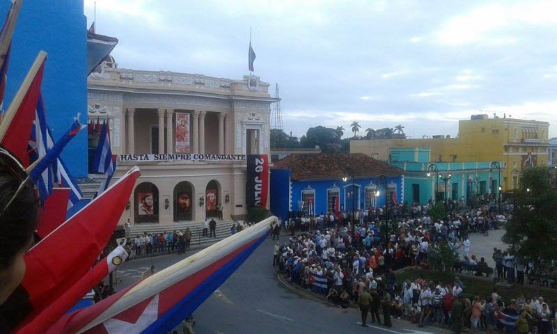 Granma_Digital's tweet photo. Regreso de Fidel a Santiago: Minuto a minuto (+Fotos) #Granma #FidelCastro #HastaSiempreComandante 
https://t.co/oLA5PlAoQ7 https://t.co/HTJ65yreD9