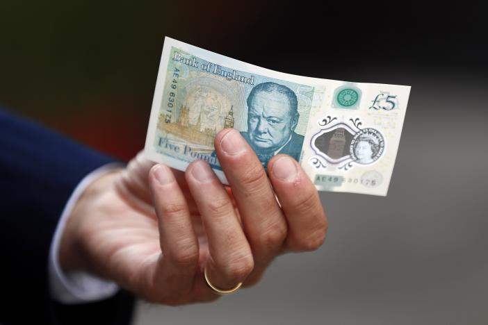 PeninsulaQatar's tweet image. Britain's new £5 notes are not suitable for vegetarians
thepeninsulaqatar.com/article/01/12/…

#Britain #FivePoundNotes #vegetarian