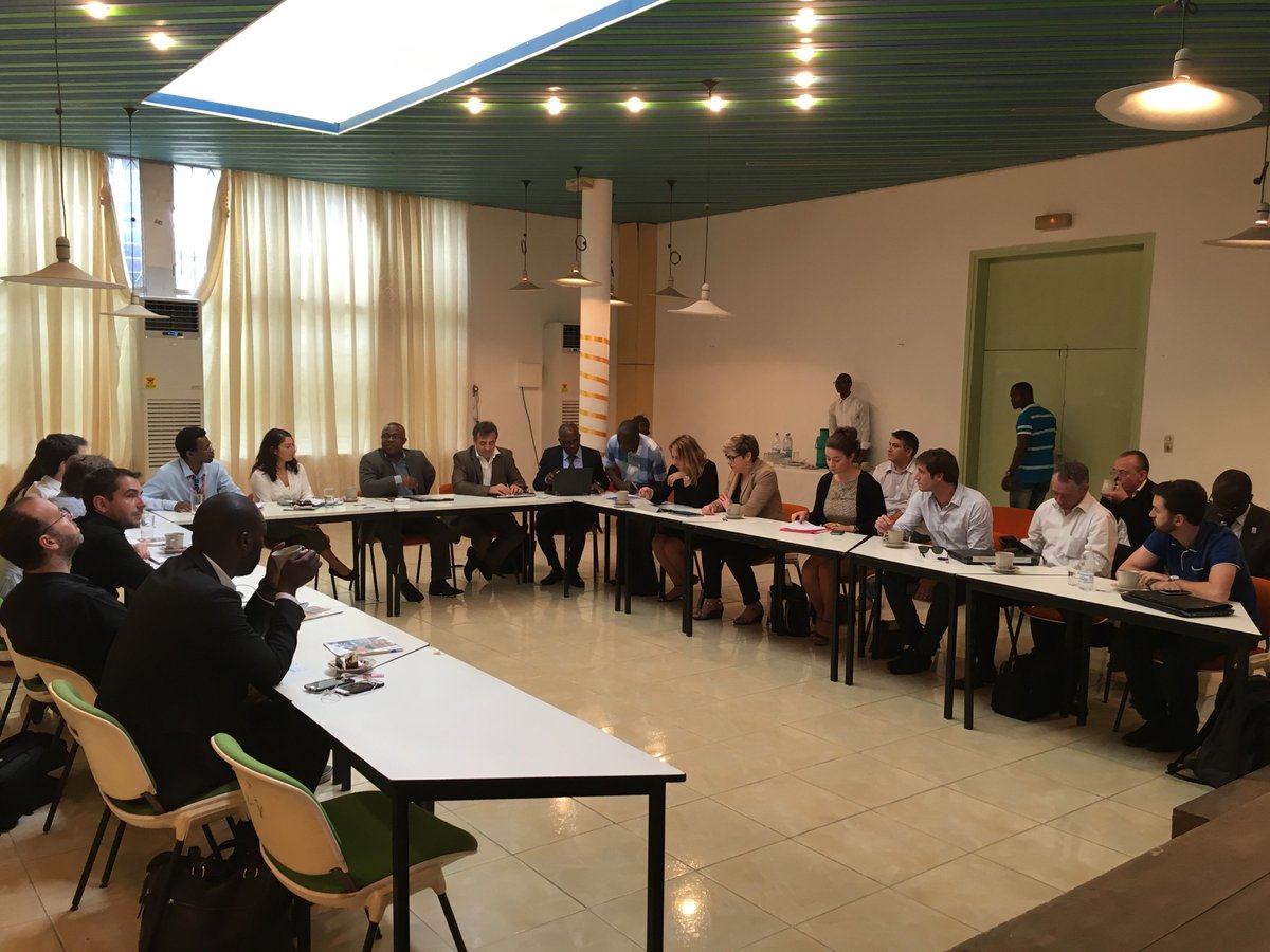 FrenchTechBdx's tweet photo. [DÉLÉGATION ABIDJAN] Visite du VITIB : zone franche spécialisée dans les #ITC et la #biotech >> https://t.co/C84UM6hvwc https://t.co/lUsfGOZDoT
