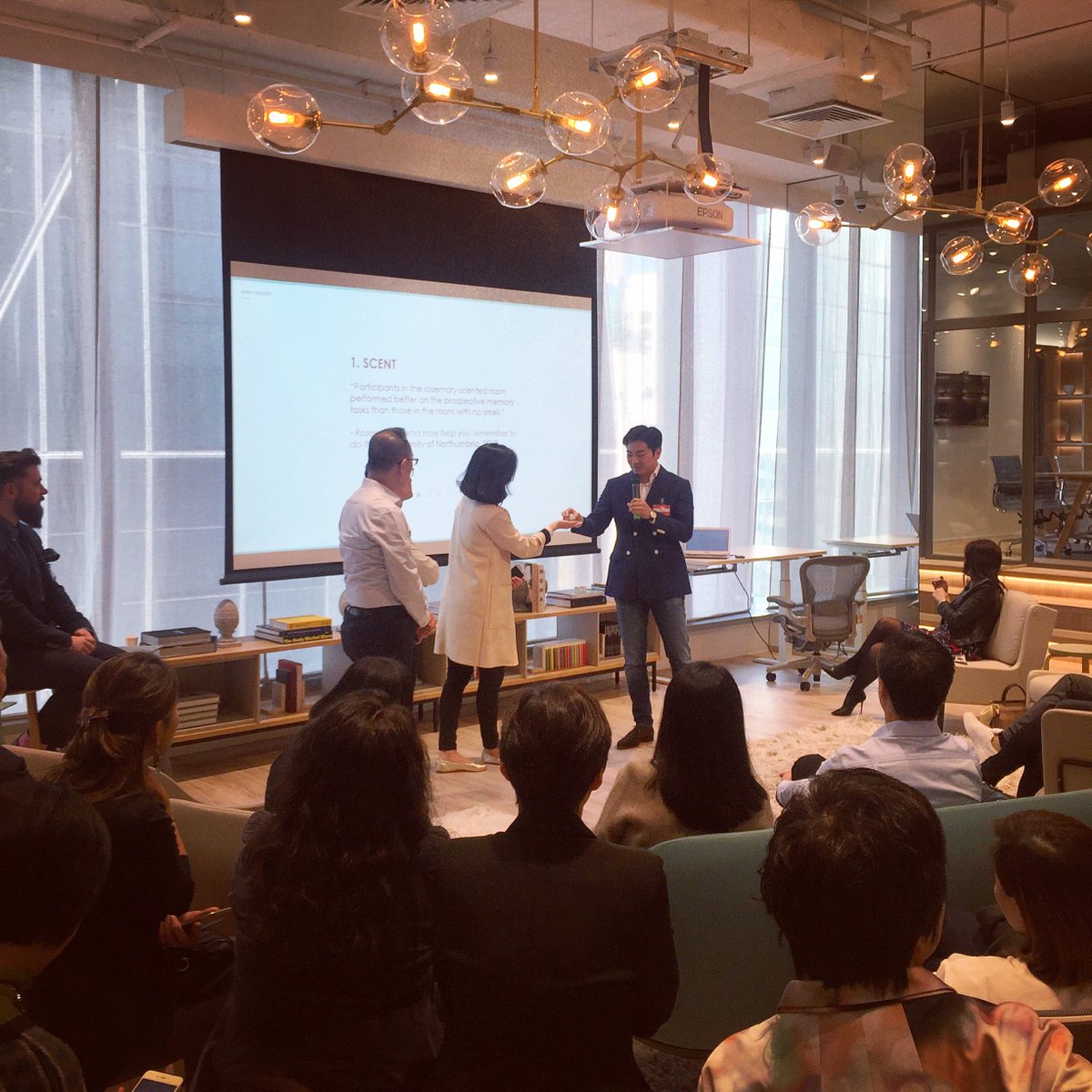 TWP_Global's tweet photo. 71% of people are disengaged at work. Junny, our Founder, discusses with HR professionals about how to turn this alarming sentiment around. https://t.co/jKeyvZZUUU