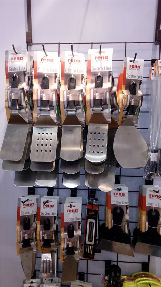 bakerykart's tweet photo. Cookie Cutter, Molds, Knifes etc for Baker's from Rena Germany #renagermany #cookiecutter #bakerykart https://t.co/QMNmE00NzD https://t.co/VV2TjnOTPB