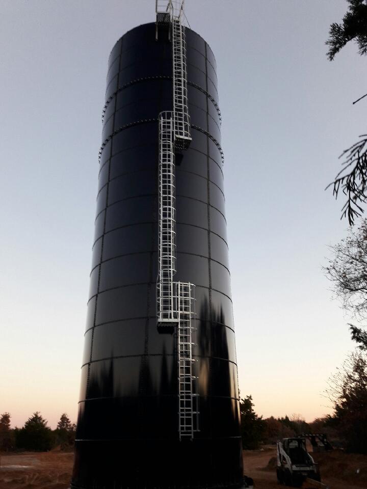 TexasAquastore's tweet photo. #TexasAquastore continues to construct a 400,000 gallon #glassfusedtosteel #standpipe in Oklahoma City, OK. #liquidstoragetechnology https://t.co/2OPTUCFmMb