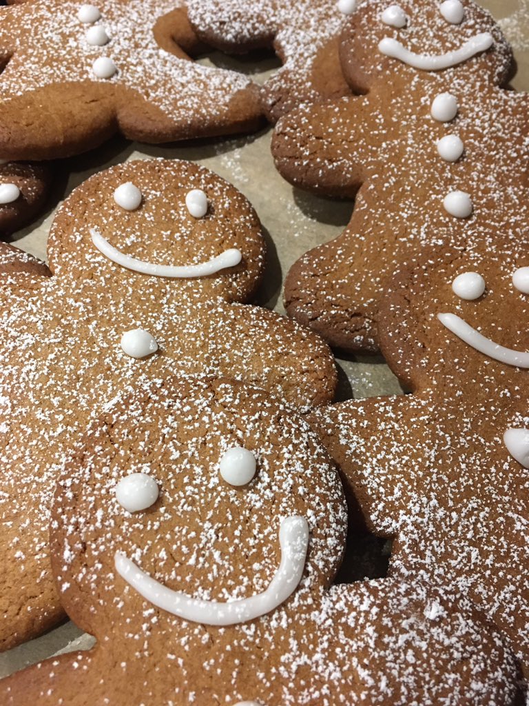 RBGE_TheTerrace's tweet photo. Zara's Gingerbread Men debuting at the Cafe for Christmas, a shame to bite through their happy smiling faces, but too yummy not to. https://t.co/STGfMbMUEg