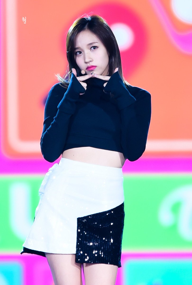 hyun03240's tweet photo. 161127 Super Seoul Dream Concert
#미나 #쯔위 #정연 #트와이스 https://t.co/ERm2jPf12C