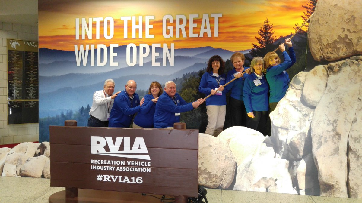 FamilyRVClub's tweet photo. FMCA staff had a great time this week at #RVIA2016! https://t.co/YbRn8t2iQt
