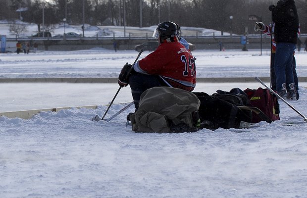 BeaverCup's tweet photo. Put me in coach! @ExploreCanada @Ontario411_ @DestinationCAN #pondhockey #canada150 #beavercup #beavercuppondhockey #rideaucanal https://t.co/OblAicoE0Y
