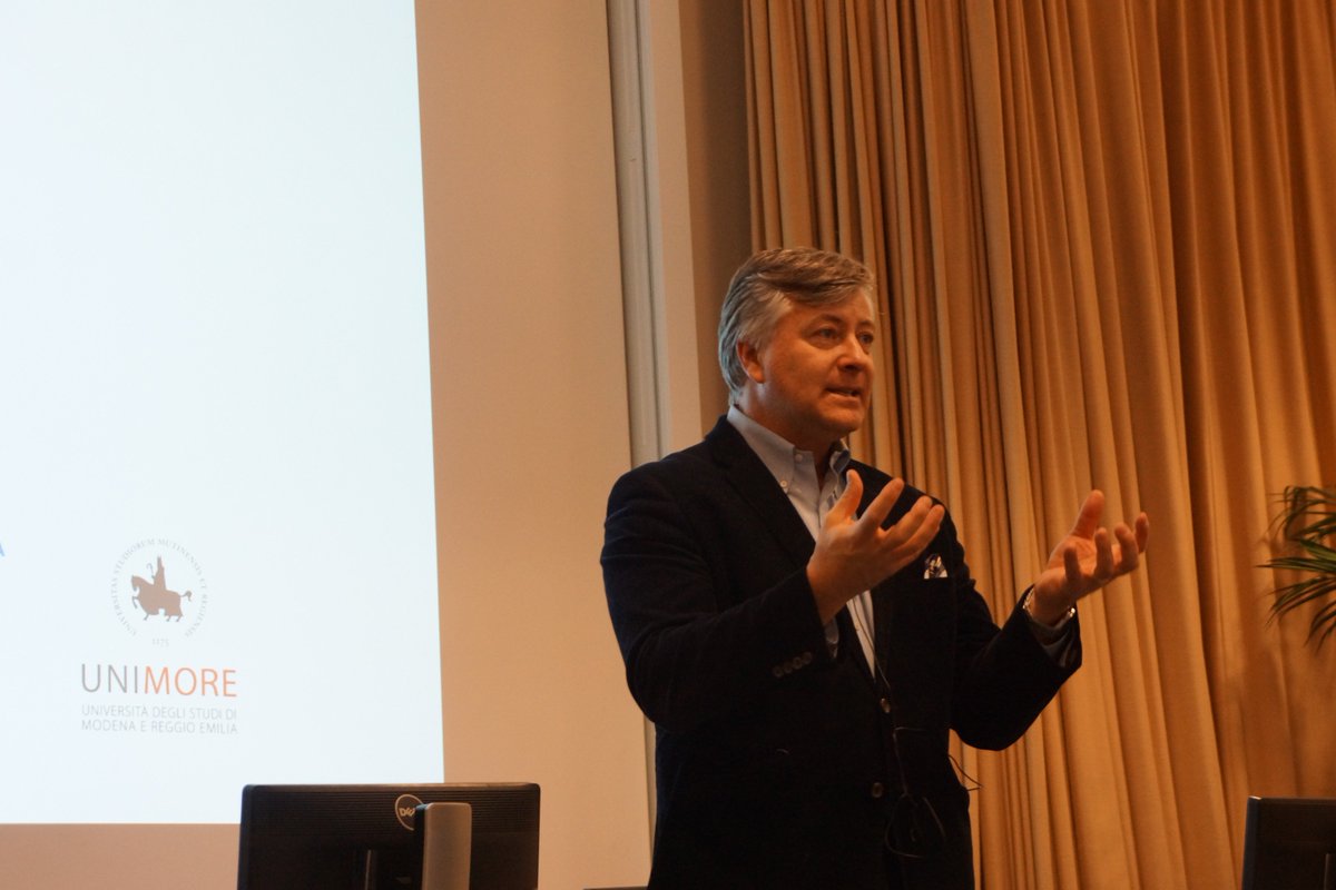 HScienceAdvisor's tweet photo. Oliver Delarue @opdelarue from @HumanitarianLab at @CERN @IdeasCERN #CBICERN on #humanitarian challenges 4 interdisciplinary student teams https://t.co/Y6B2z56VSi