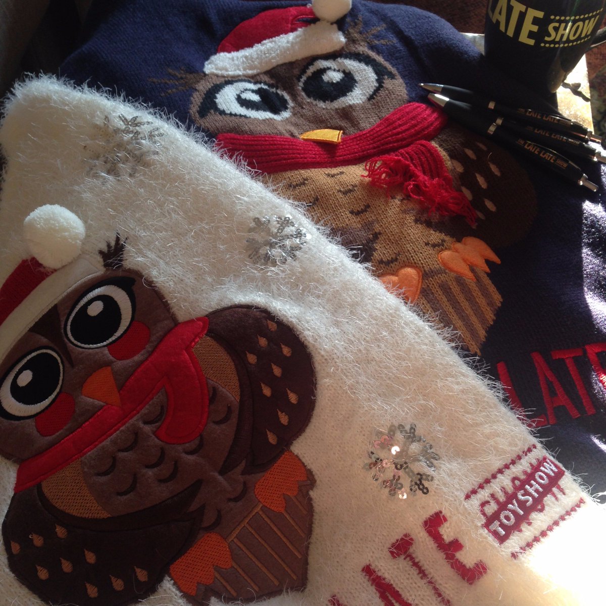 Tanx 2 @RTEPlayerInt u could #win this fab official merch @ The Late Late Toy Show LIVE this Sat <a href="/LDNIrishCentre/">London Irish Centre</a> Tix bit.ly/2gpGU6n