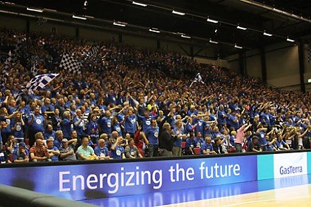 Donar_Official's tweet photo. #GAMEDAY! Vanavond 19:30 uur in @MartiniPlaza: Donar vs. @BasketballBSW RT dit bericht vóór 17u en maak kans op 2 VIP-kaarten voor vanavond! https://t.co/NYZTDIWTVf