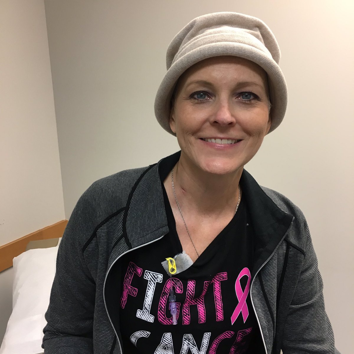 clay_atkinson's tweet photo. Grubby's for breakfast, chemo for lunch. Round 4 is here. #stepstrong https://t.co/Sm0Yt6urOy