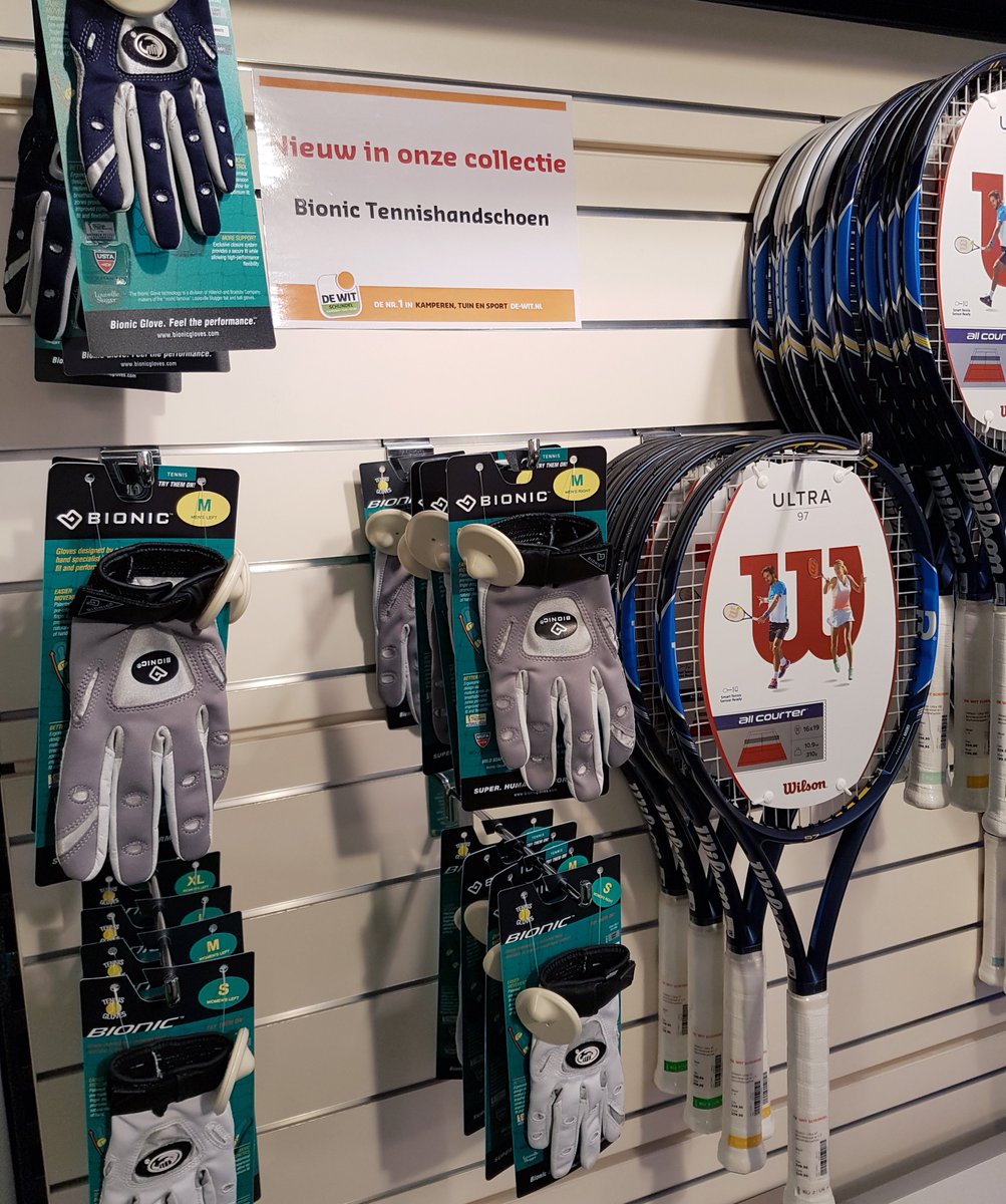 Mooi op tijd binnen voor #Sinterklaas
<a href="/tennisgloves/">Bionic Tennis Gloves</a> #tennis handschoenen!  dewitschijndel.nl/bionic/
Meer grip, gevoel en controle!
#cadeautip