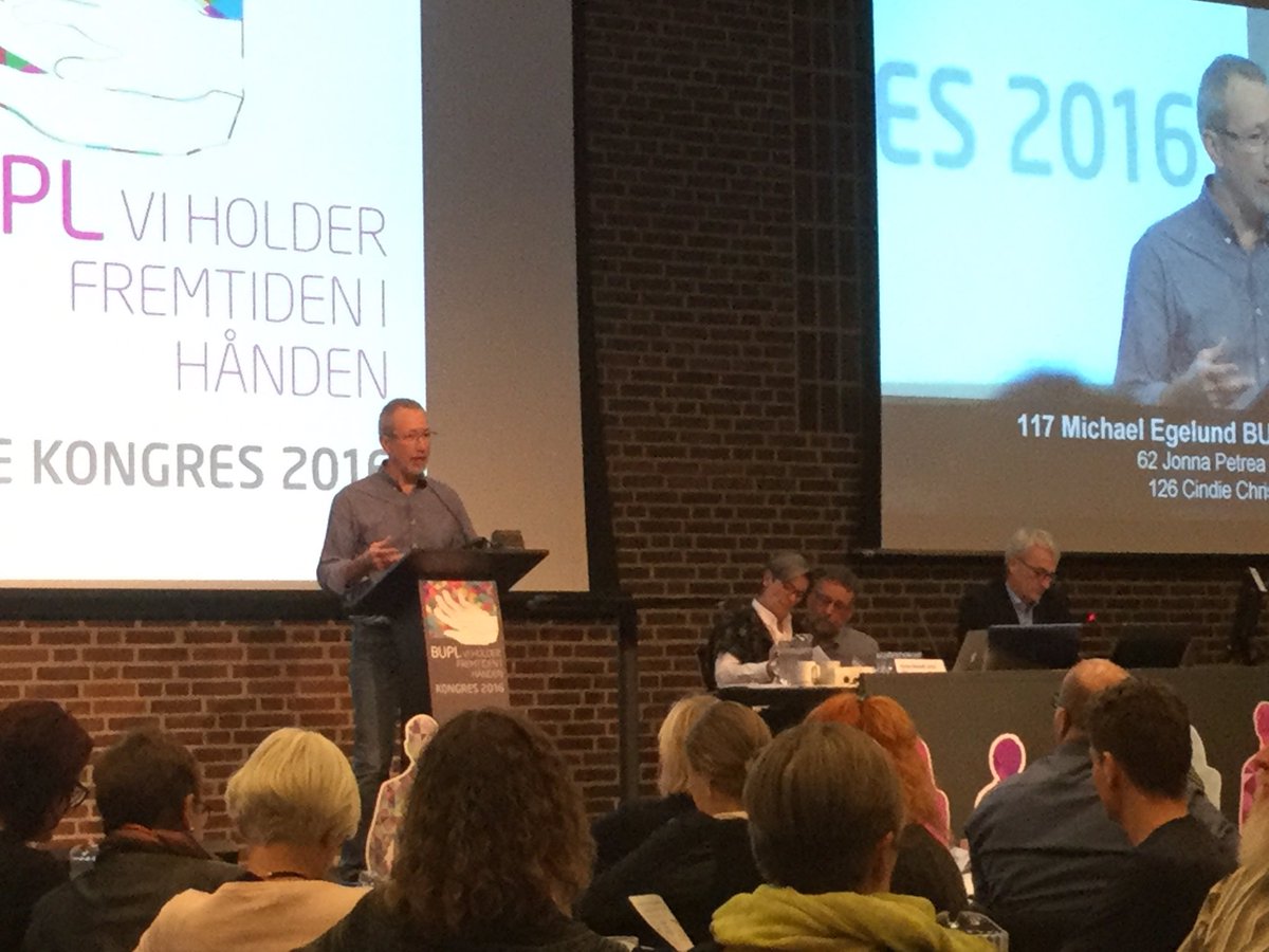MetteTheisen's tweet photo. @MegEgelund på #bupl16 "Jeg er stærkt bekymret for uddannelsesområdet" #udddk https://t.co/W8zpGLhMfE