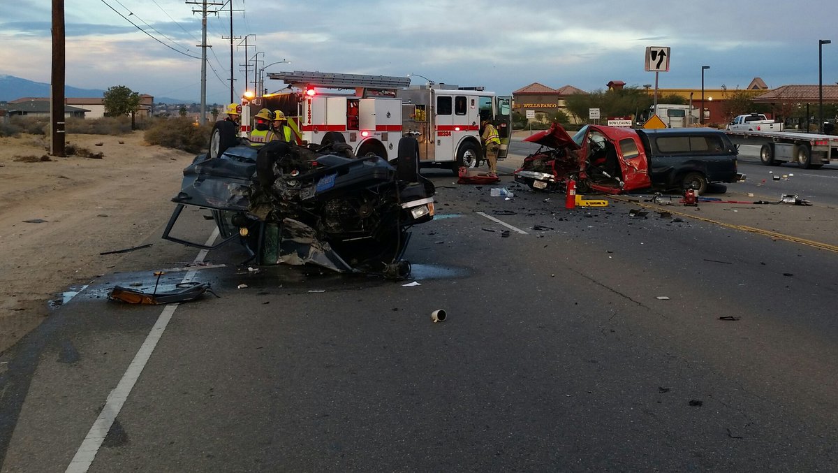 Driver killed in crash on Central Road in Apple Valley August 14, 2020 - YouTube
