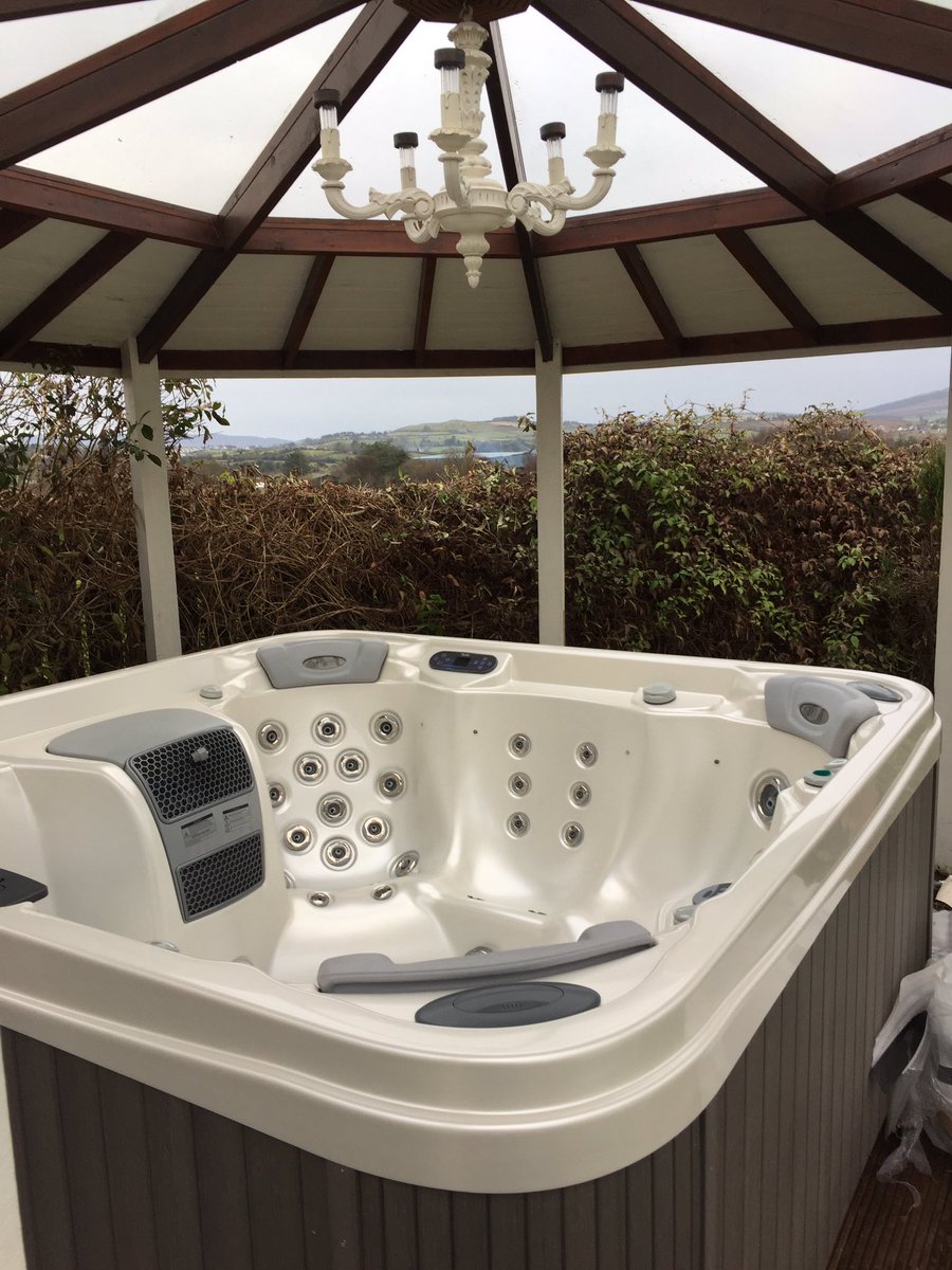 Total_Pools's tweet image. Hot tub delivery to Donegal.
