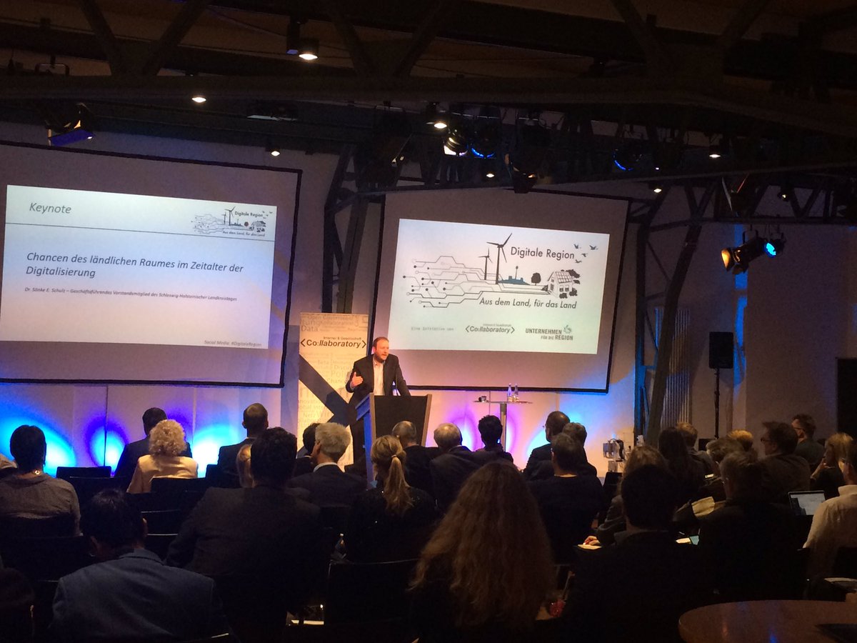 LSMueller's tweet photo. Schön - volles Haus beim @IGcollaboratory bei #digitaleregionen https://t.co/ejThcQAAsb