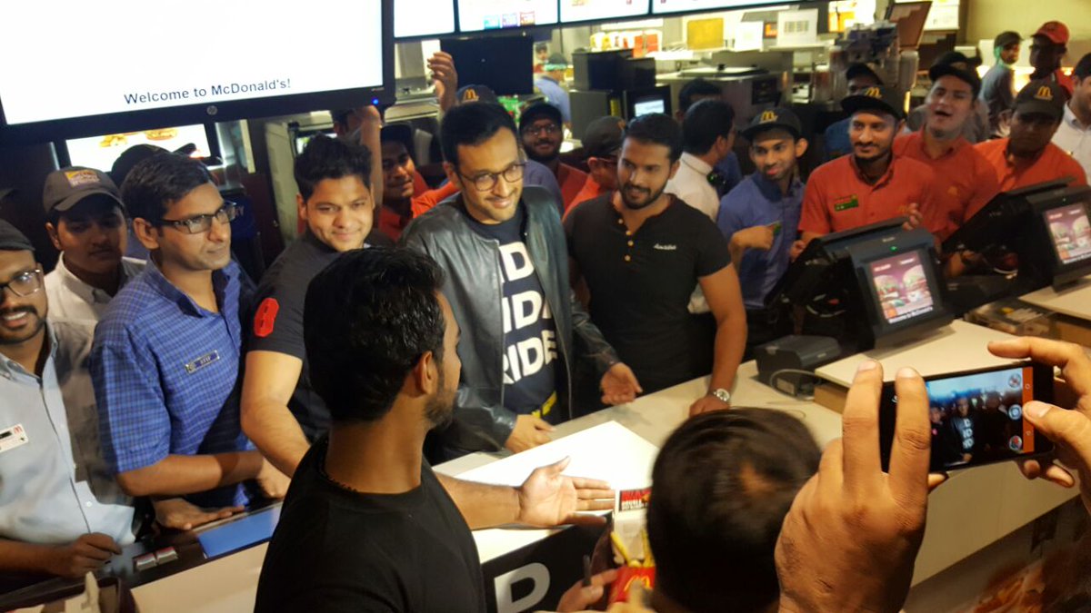 hinasafi's tweet photo. @alisethimusic taking orders at @McDonaldsPK #HappeningNow #McDonaldsImlovinIt https://t.co/pwjbW8Iihs