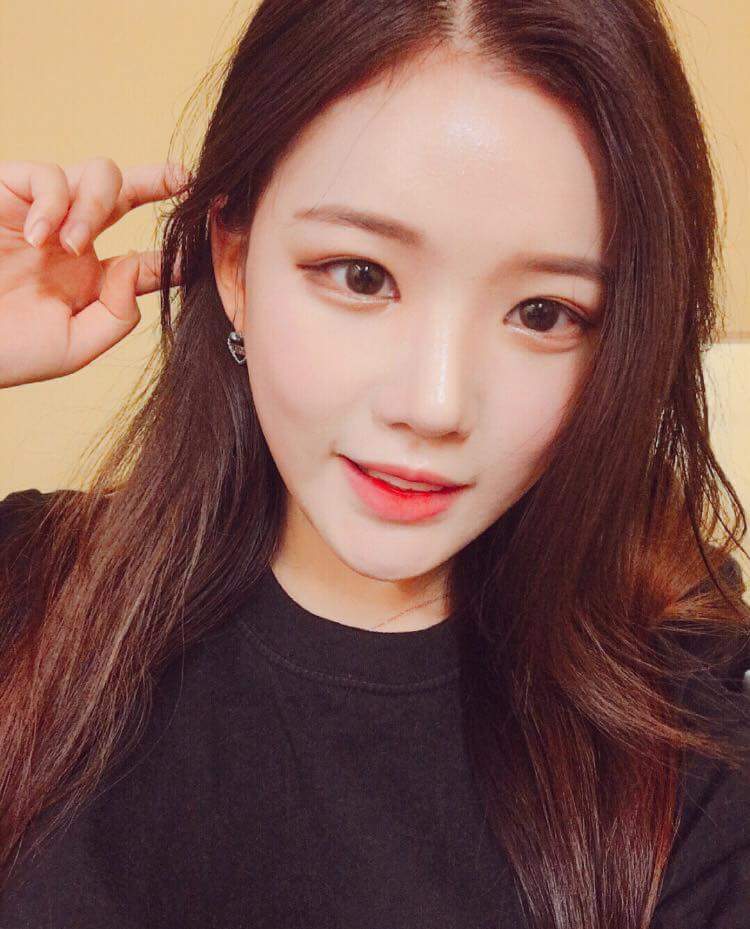fyprojecta's tweet photo. [facebook] seola update ♡ https://t.co/Gs4fwgDIvo