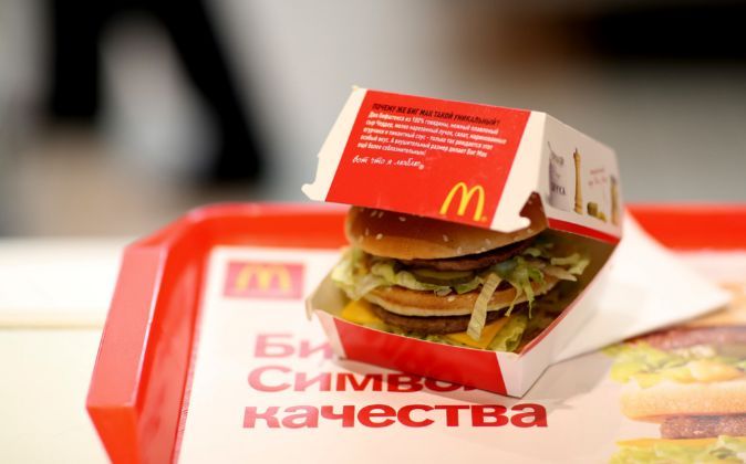 expansioncom's tweet photo. El creador del Big Mac muere a los 98 años https://t.co/Darx02CLGu https://t.co/NiiKgyw1yR