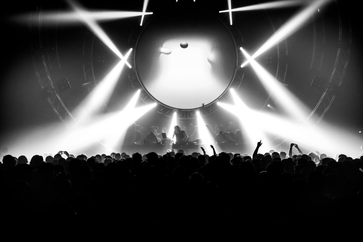 Hier gibt's meine monatliche Nachtgang-Rubrik für die <a href="/tageswoche/">ehem. TagesWoche</a> mit Ausgangs-Empfehlungen für den ganzen Dezember: bit.ly/2fPrdkZ