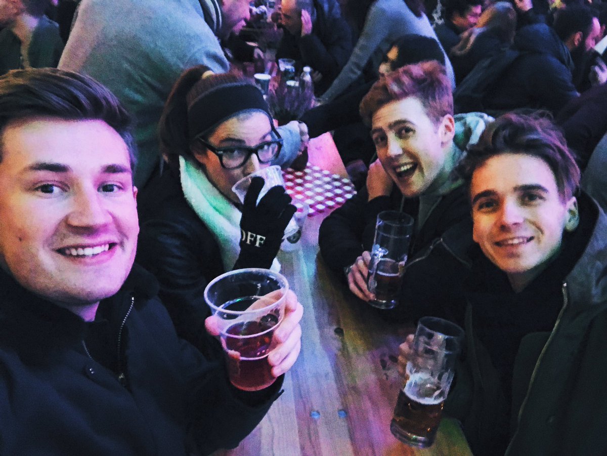 OliWhiteTV's tweet photo. Had an amazing night at Winter Wonderland yesterday with this lot! https://t.co/NZuVvYIMm6