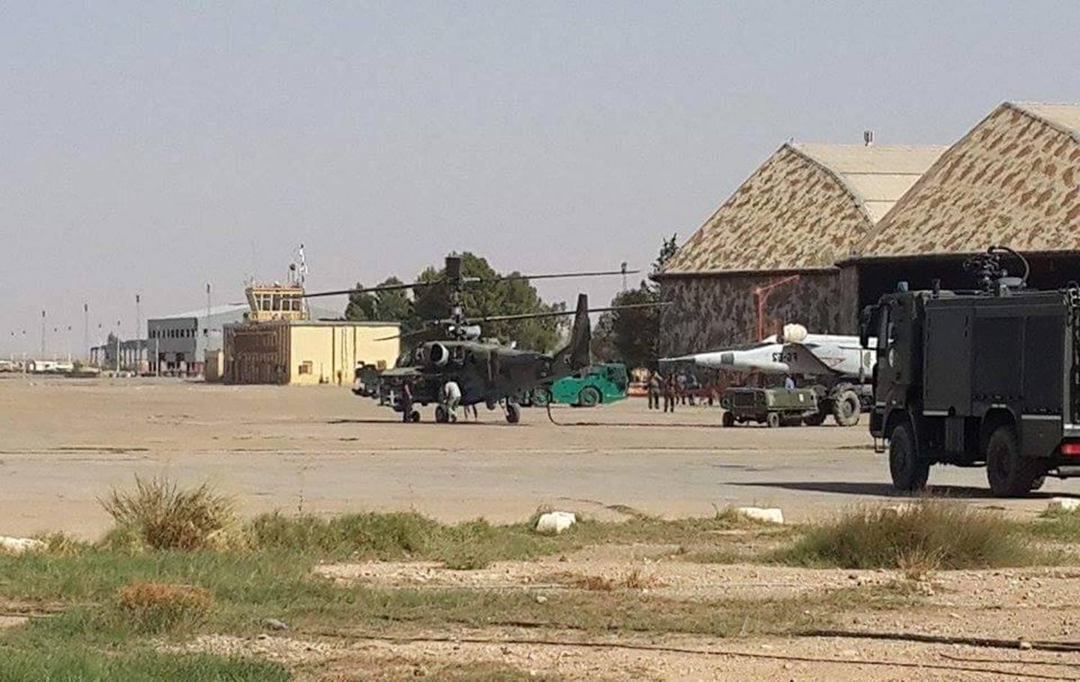 تجارب المروحيه  Ka-52 Aligator في الجزائر  CymonhYWIAAdXLh