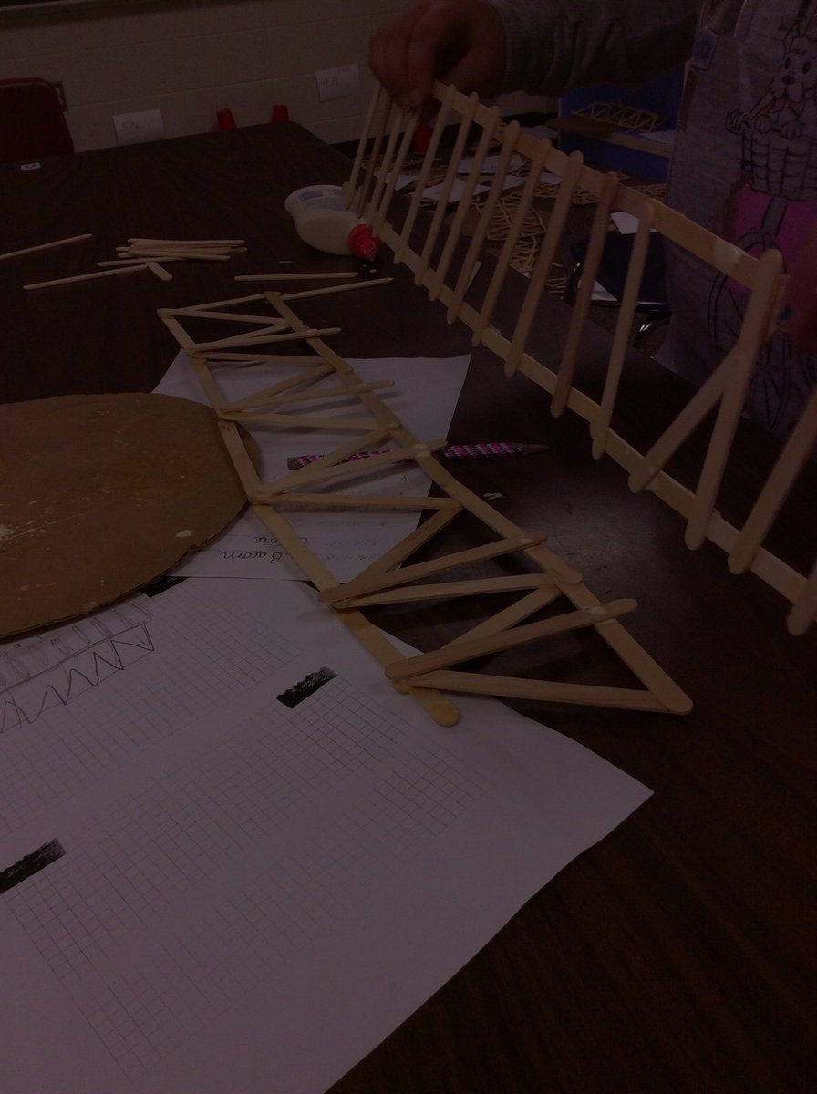 Mr_JVD's tweet image. Building bridges almost complete! #stem #Engineering #bridgebuild #ilovemyjob #WhyIsMyTeacherStaringAtMe