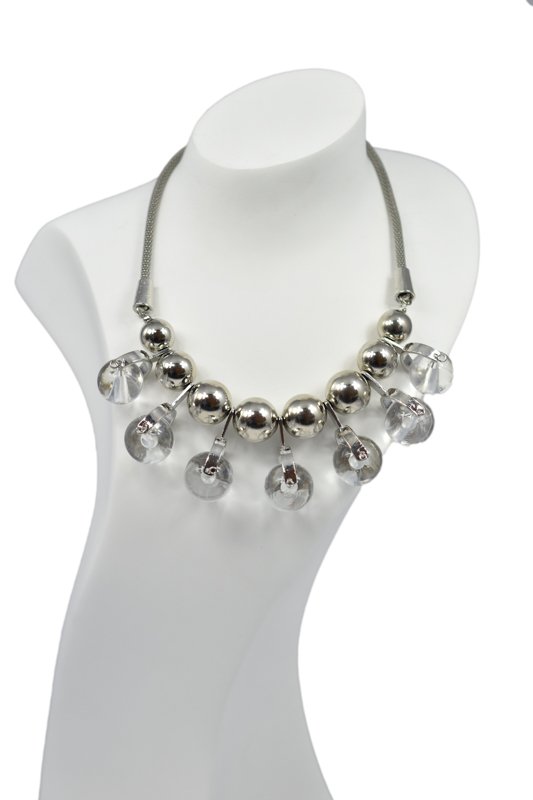 gabbee_pl's tweet photo. More than 100 items on offer from #Gabbee on https://t.co/HTsxI1R2eJ We need the first buyer ;-) #fashionjewelry #necklace #brooch #earings https://t.co/FILhxpNrUr