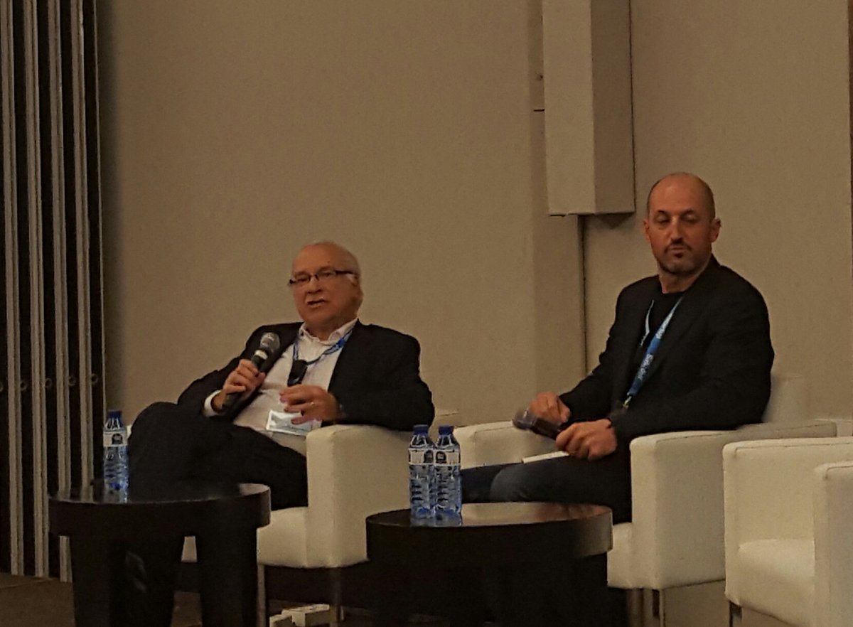 rtirandoanegro's tweet photo. Geniales @xavierpont72 y @gsarrias presentando el #BFund. Demostrando que hay otra manera de hacer negocio en #S2BImpactForum https://t.co/ew00ZauikF