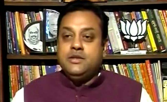 ndtv's tweet photo. Don't distort arguments to draw everything to #DeMonetisation debate: BJP spokesperson Sambit Patra @sambitswaraj #CongressCyberAttack https://t.co/4qfcTwhjVP