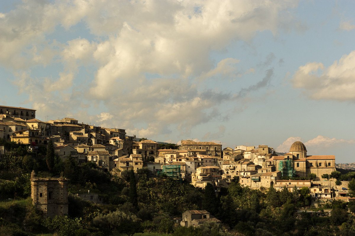 aerogramco's tweet photo. A Sunday stroll in the village of #Stilo, #Calabria. A photostory. https://t.co/hjA6WArPLn https://t.co/UIs1xScRRF