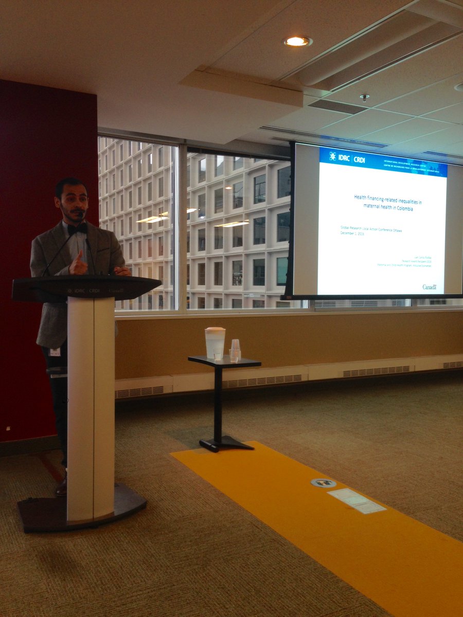 hmcin041's tweet photo. Maternal and Child #Health @IDRC_CRDI #RAR16 talking about his research on maternal & infant mortality in Colombia. #GRLA16 #MCH https://t.co/0tBCiR1PXw
