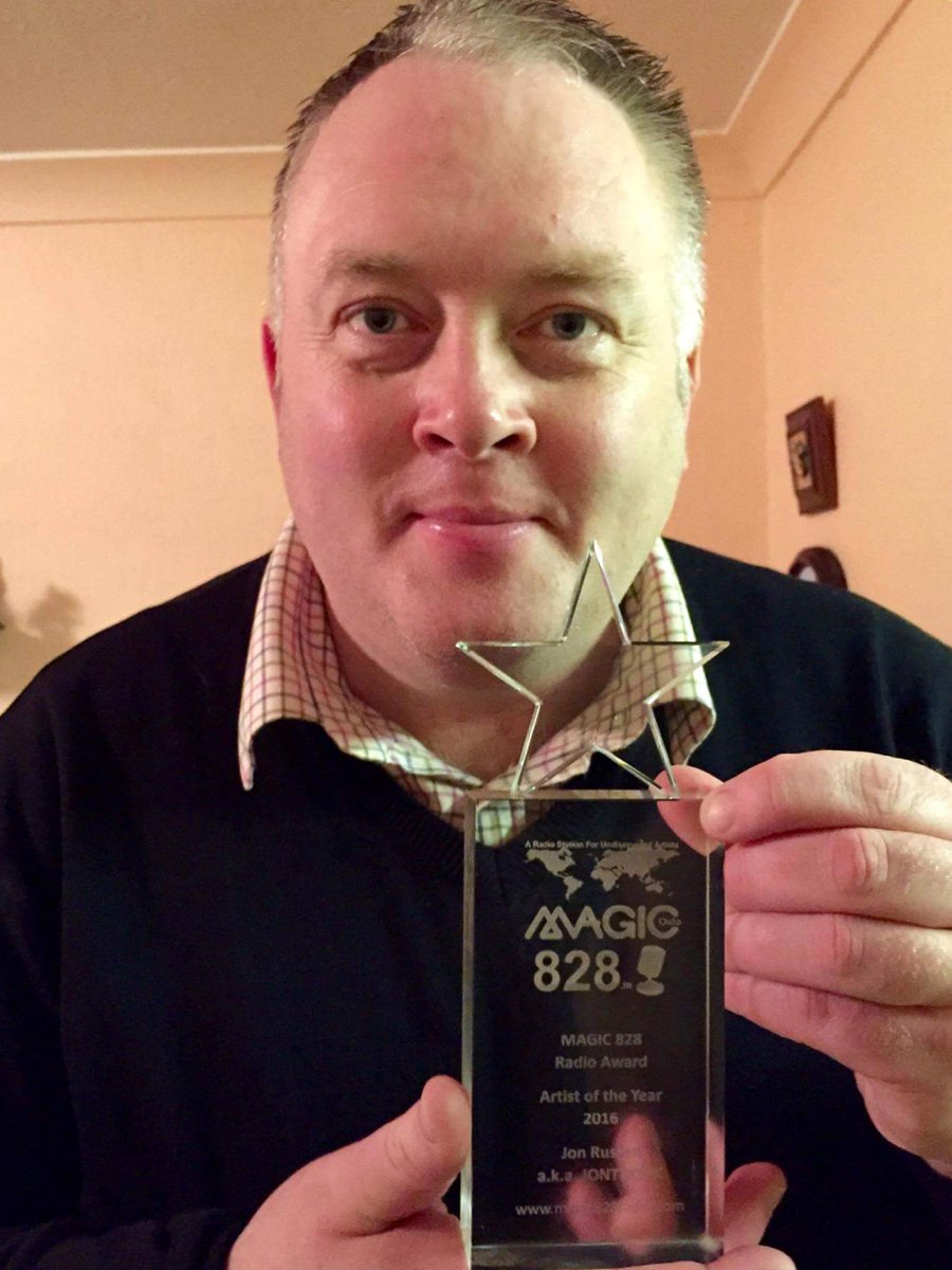 magic828radio's tweet photo. Magic 828 Radio Artist of the Year 2016 winner Jon Russell. https://t.co/NnT2Gq66U0